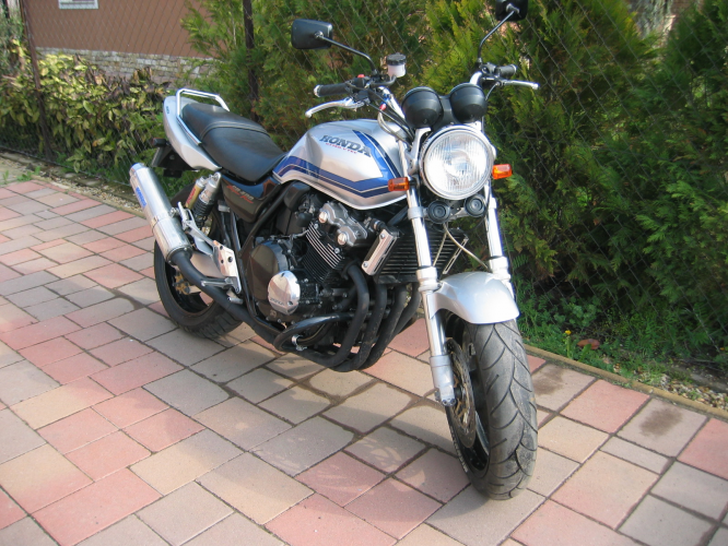 Honda CB 400 SF VTEC
