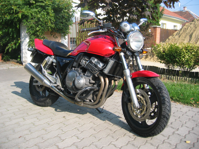 Honda CB400 SF piros